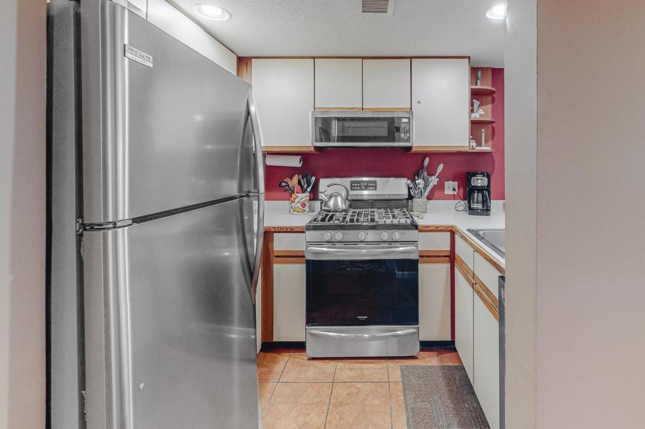 Winter Escape Apartment ลัดโลว์ ภายนอก รูปภาพ