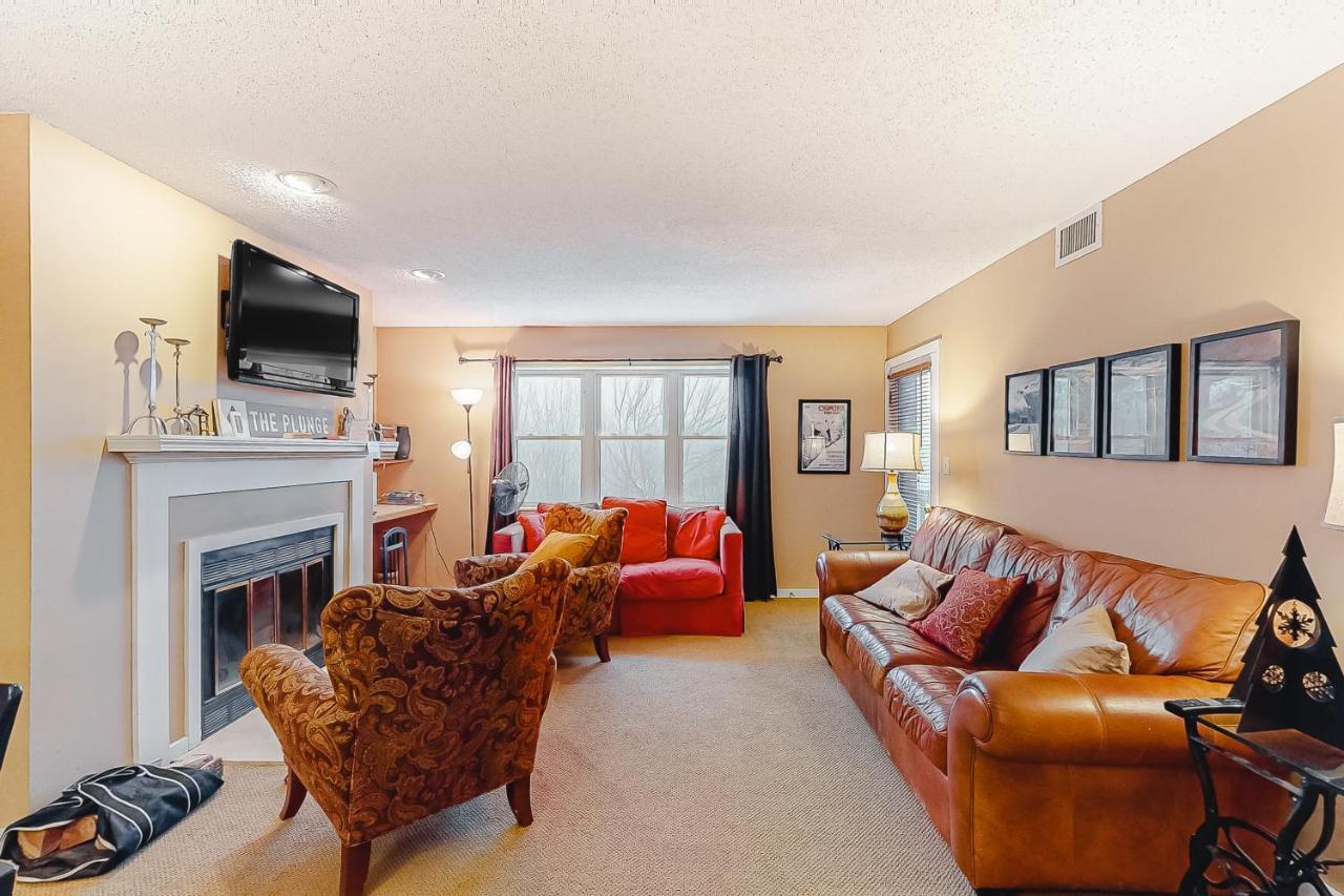 Winter Escape Apartment ลัดโลว์ ภายนอก รูปภาพ